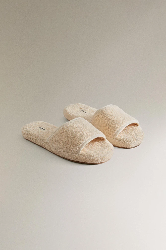CHAUSSONS FLATFORM TISSU BOUCLÉ