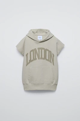 TEXT PRINT HOODED VEST