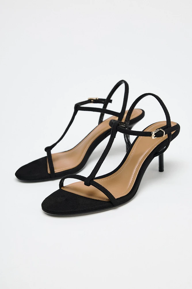 SANDALES À TALONS ET BRIDES