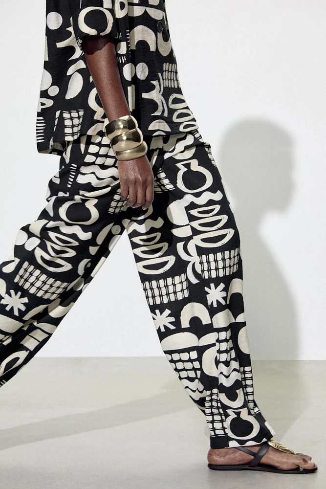 STRAIGHT LEG PANTS