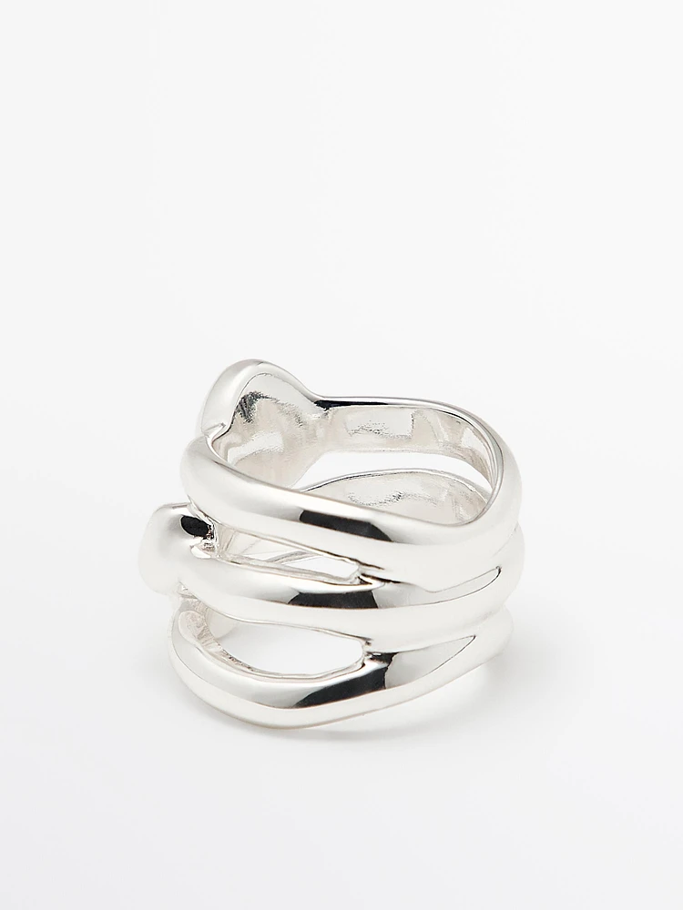 Irregular ring
