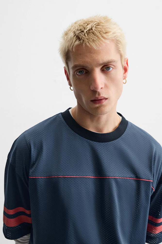 T-SHIRT STRUCTURE OUVERTE VARSITY