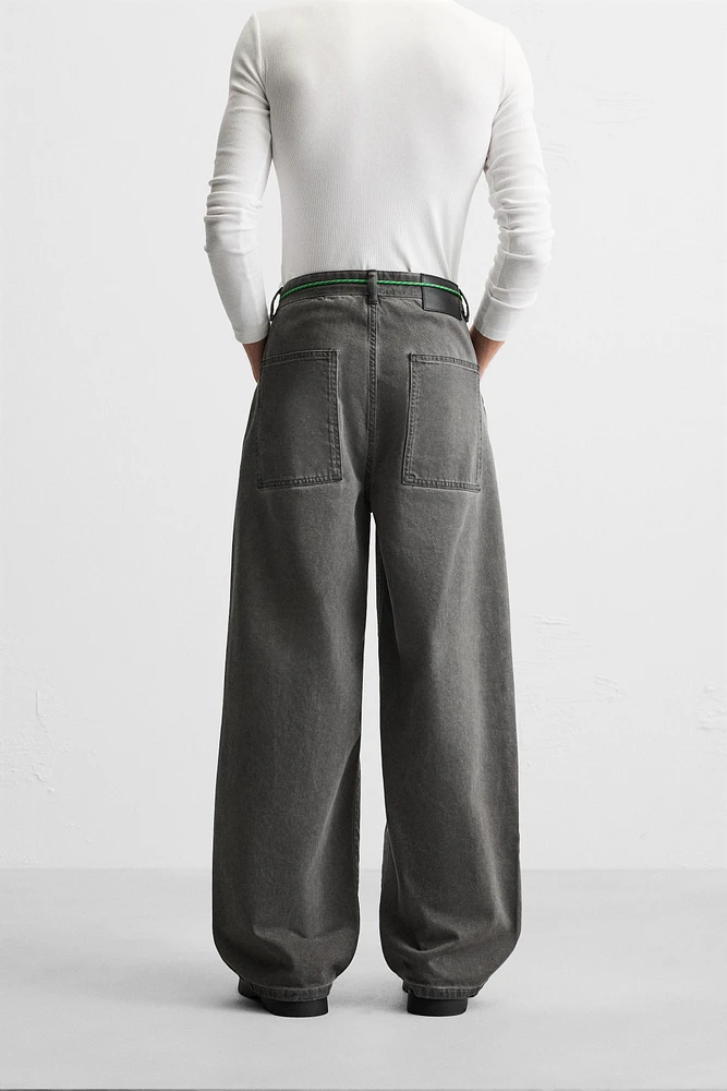 BALLOON FIT JEANS