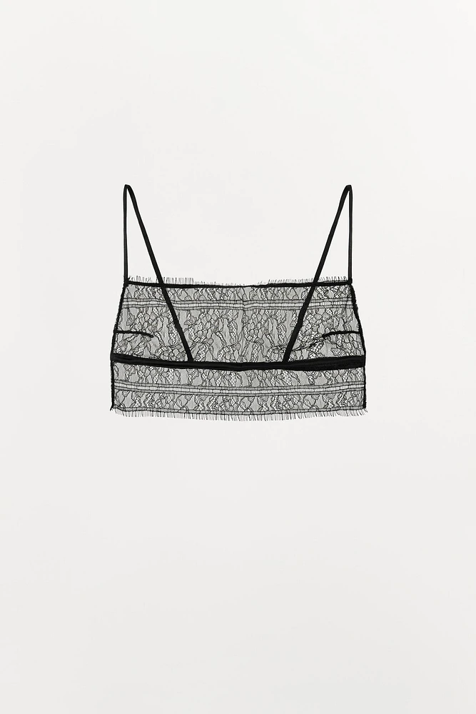 LACE BANDEAU BRALETTE