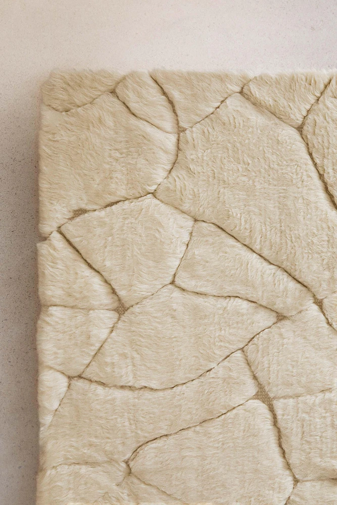RUG 04