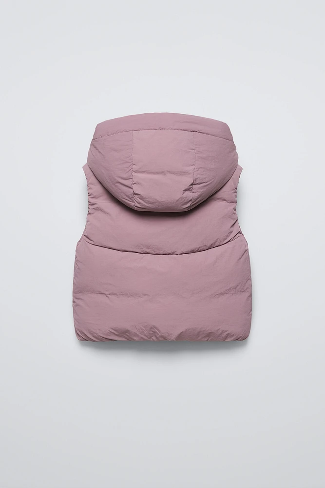 HOODED PUFFER VEST