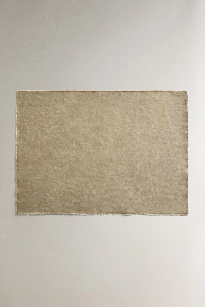 WASHED LINEN PLACEMAT
