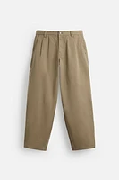 PANTALON RELAXED FIT À PLIS