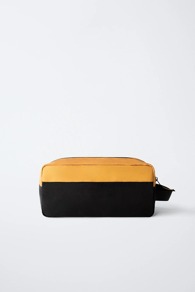 KINGS LEAGUE © TOILETRY BAG