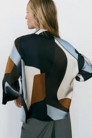 CHEMISE IMPRIMÉE ET SATINÉE