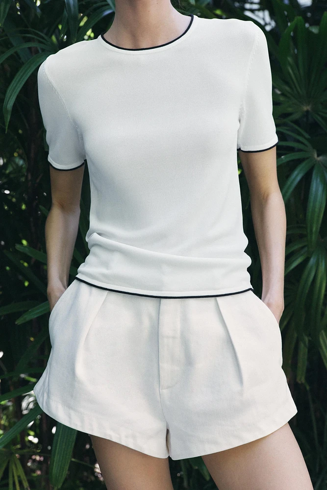 TRIM KNIT TOP