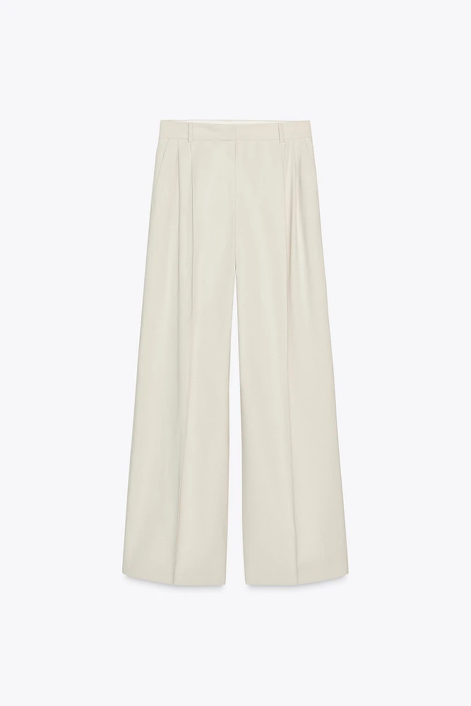PLEATED WIDE LEG PANTS