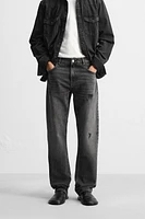 RIPPED STRAIGHT FIT JEANS
