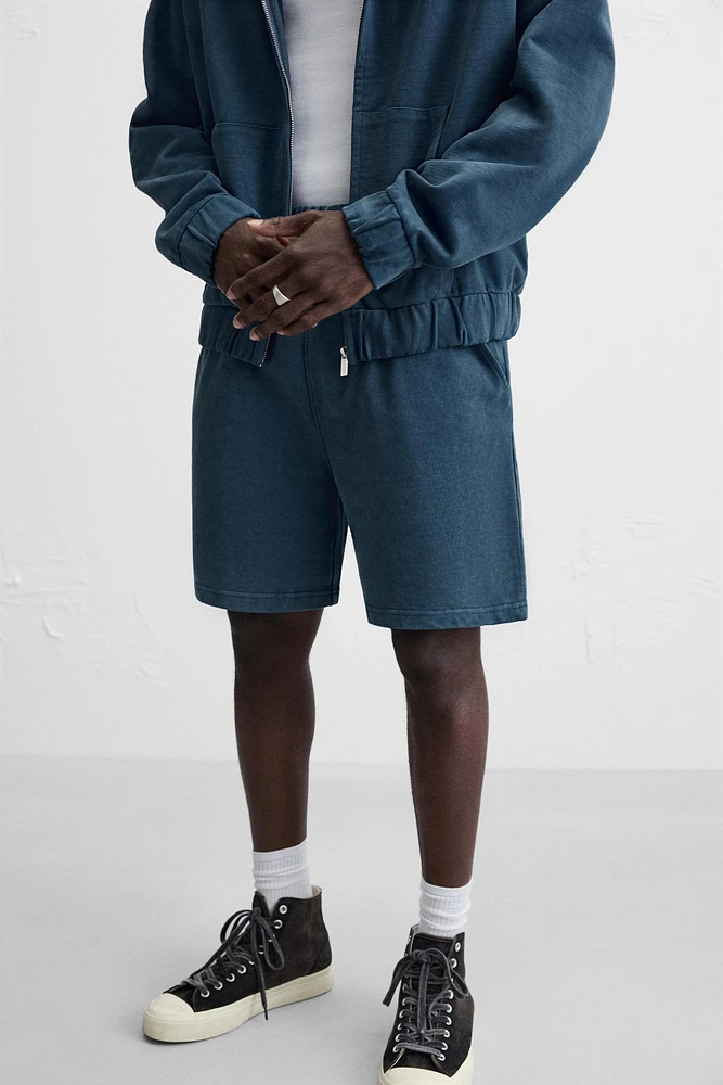 RELAXED FIT JOGGER SHORTS
