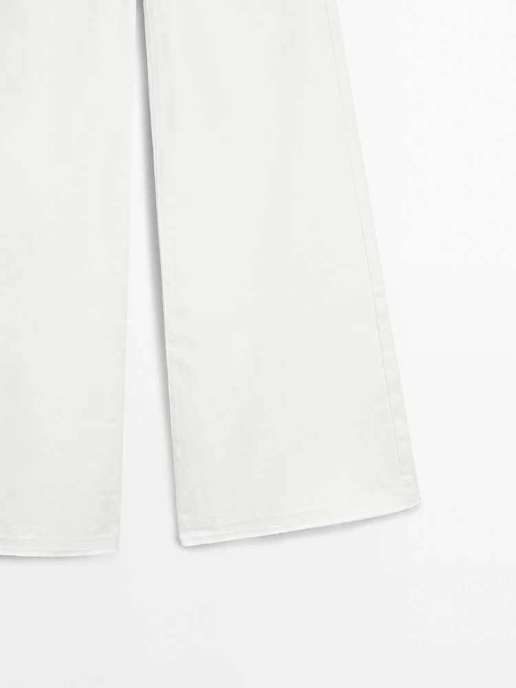 Flared high-waist jeans