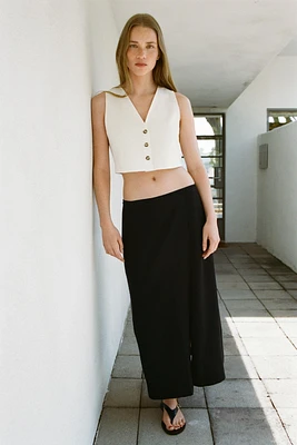 CUT OUT VEST