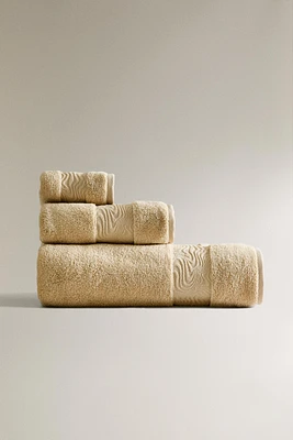 BATH TOWEL WITH MARBLE BORDER