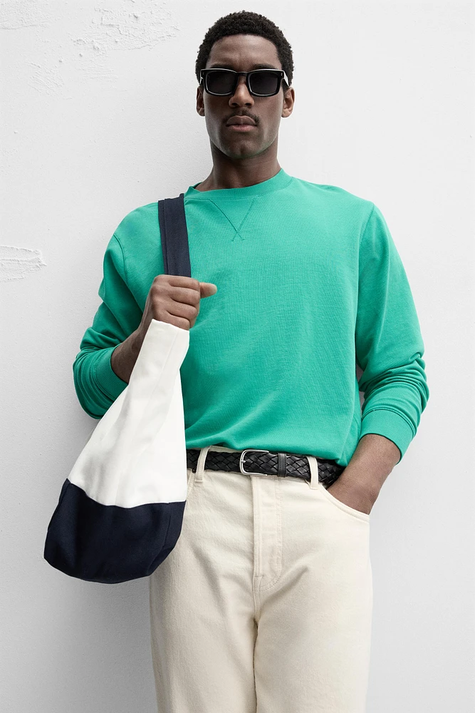 WASHED SWEATSHIRT