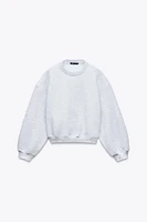 BASIC PLUSH SWEATSHIRT