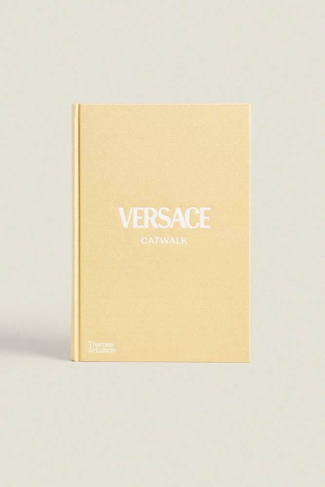 VERSACE CATWALK BOOK