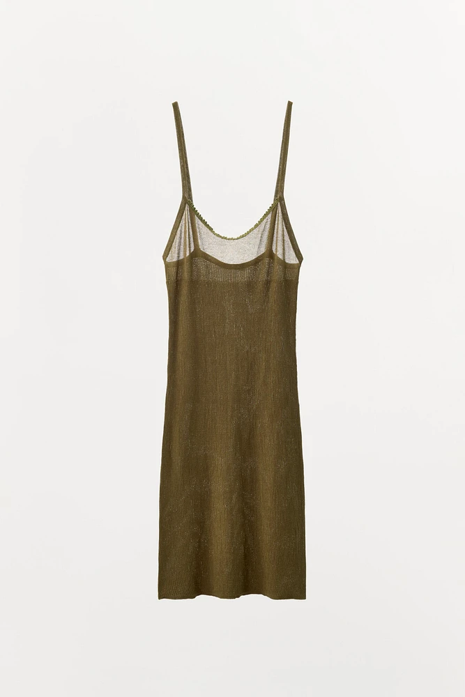 ROBE COURTE EN MAILLE CÔTELÉE