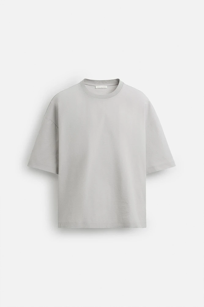 T-SHIRT TECHNIQUE COUPE DÉCONTRACTÉE