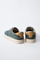 SKATER SNEAKERS