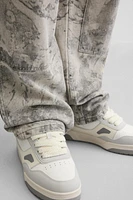 SKATE SNEAKERS