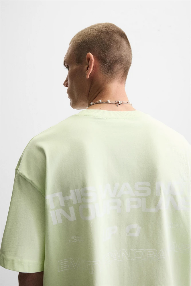 T-SHIRT À INSCRIPTIONS IMPRIMÉES
