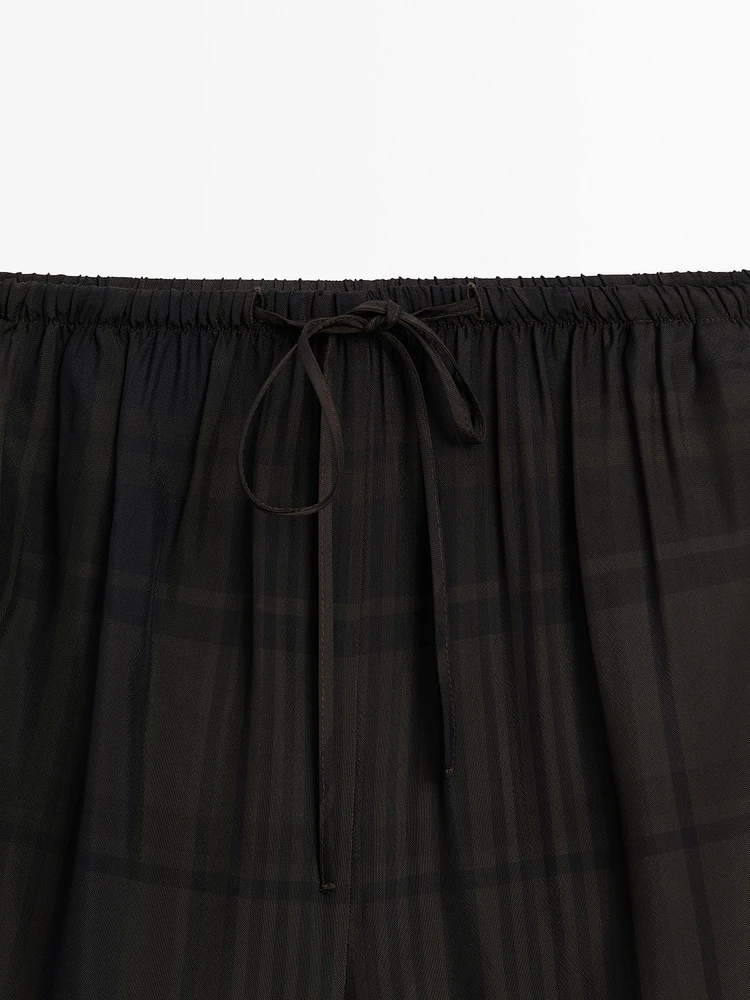 Check trousers with elastic waistband