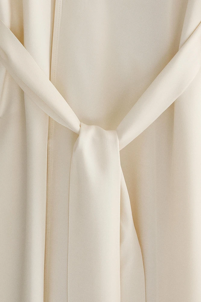 ROBE DE CHAMBRE UNIE EN SATIN