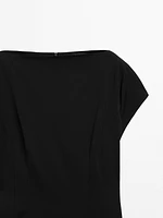Fitted short sleeve midi dress