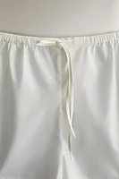 SHORT FRONCÉ ET DENTELLE
