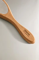 LEGS EXFOLIATING WITH WOODEN HANDLE