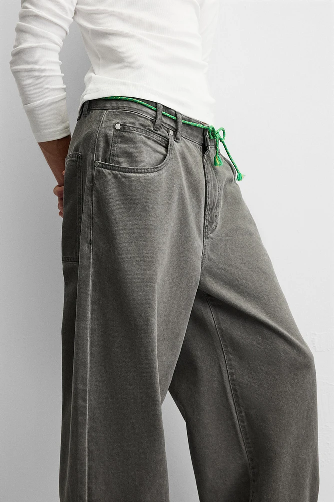 BALLOON FIT JEANS