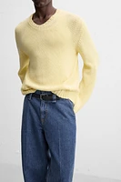 V-NECK STRUCTURED SWEATER