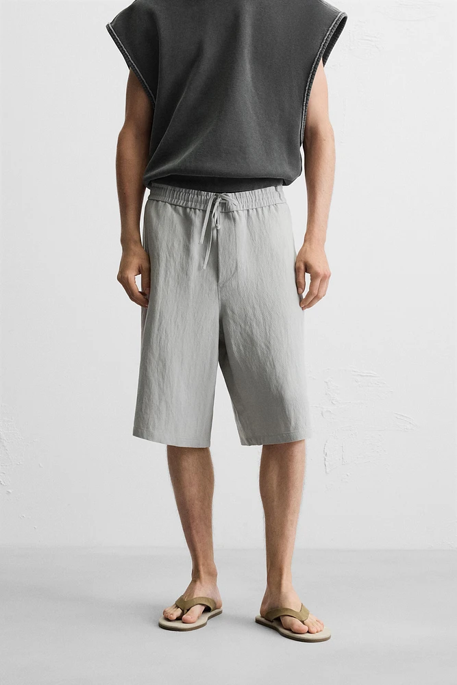 FLOWY WIDE FIT SHORTS