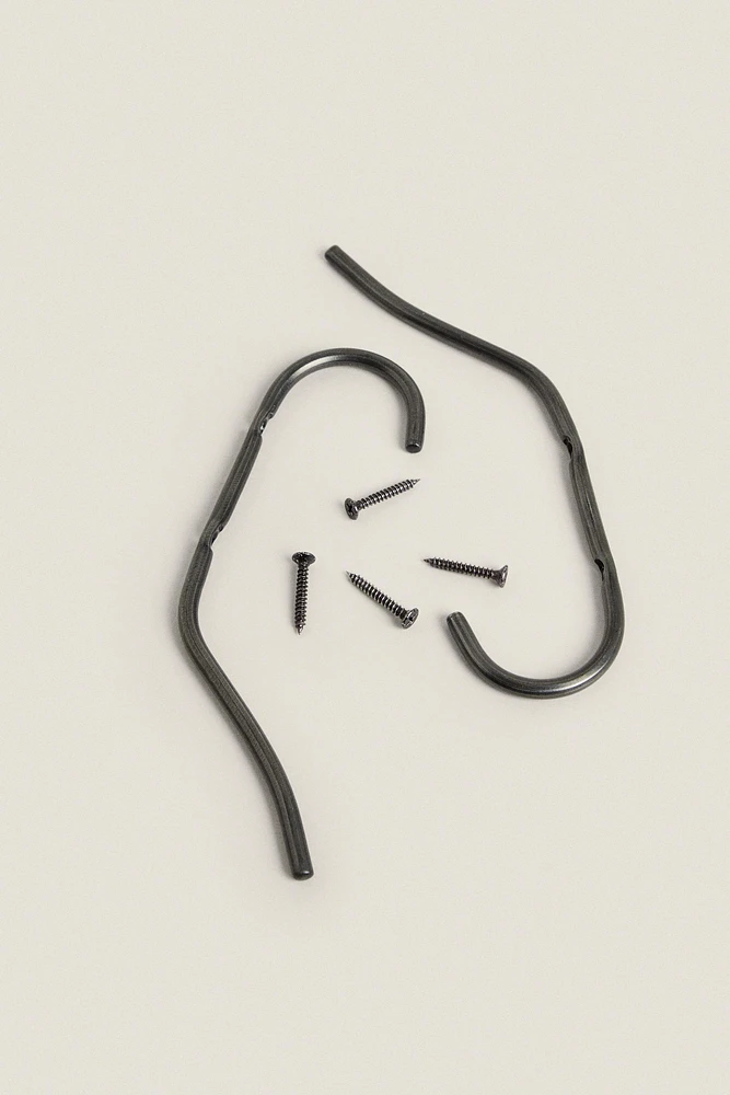 PACK OF LARGE DARK METAL HOOKS