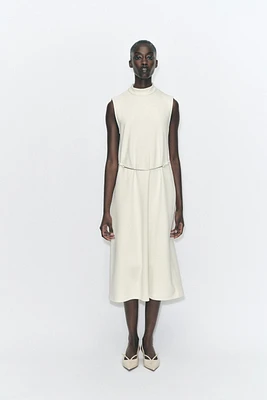 ROBE MI-LONGUE AVEC CEINTURE