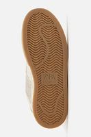 SKATE SNEAKERS