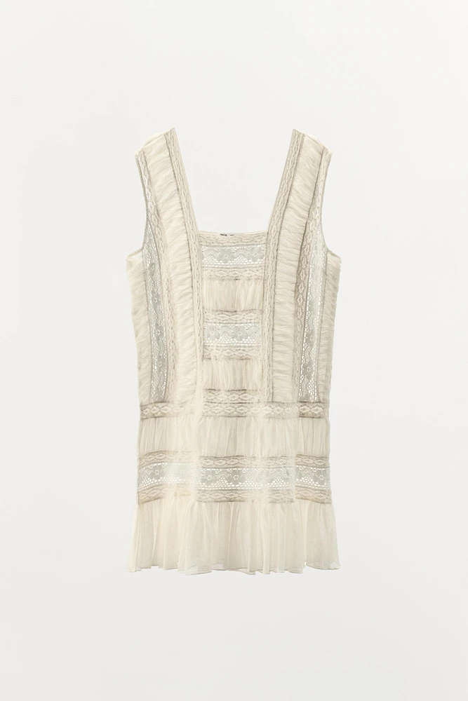 ROBE PLIS DENTELLE