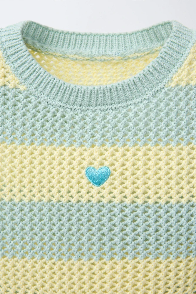 EMBROIDERED KNIT TOP