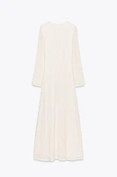 ROBE MI-LONGUE EN CROCHET