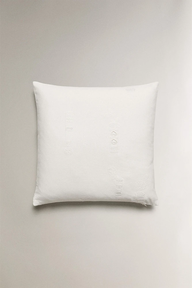 EMBROIDERED LINEN PILLOW