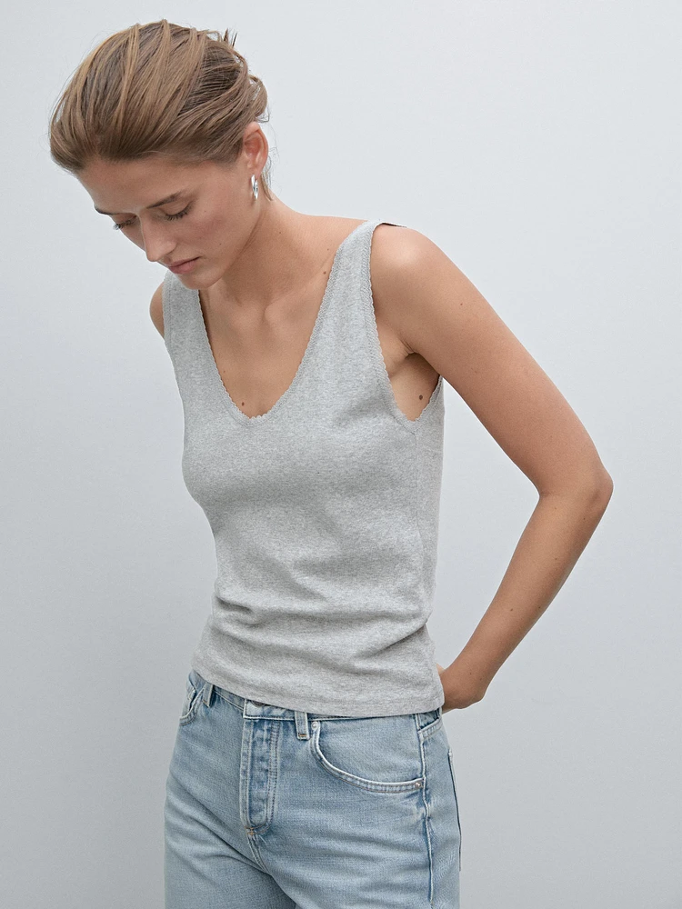 Cotton blend top with blonde lace detail