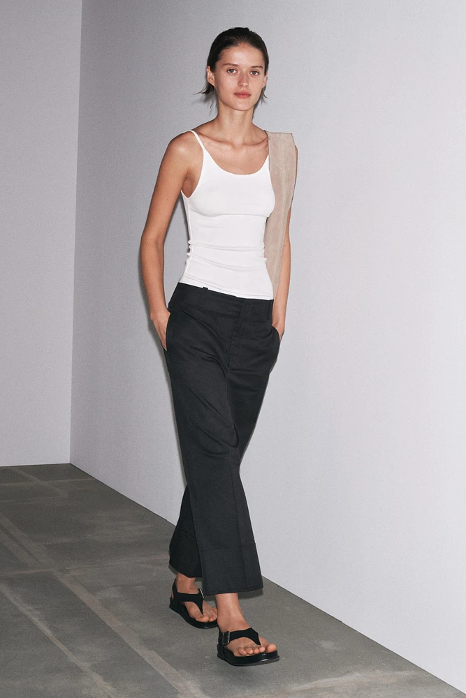 RIBBED STRAPPY TANK TOP