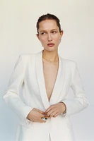 FITTED SHOULDER PAD BLAZER