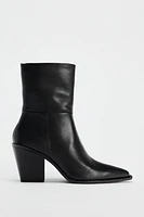 POINTED LEATHER ANKLE BOOTS