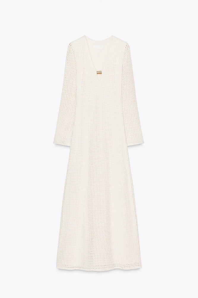 ROBE MI-LONGUE EN CROCHET