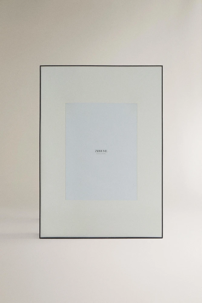 XL PICTURE FRAME WITH METAL BORDER